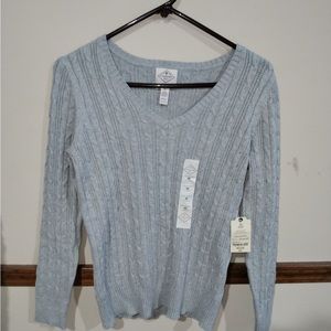 Women’s NWT Sweater